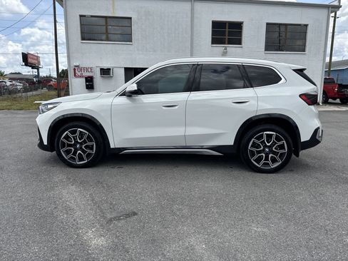Used 2025 BMW X1 xDrive28i w/ Convenience Package AWD/4WD image 5