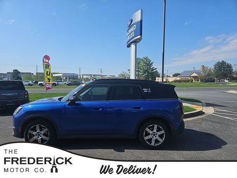 Used 2025 MINI Cooper Countryman S w/ Comfort Package Max image 1