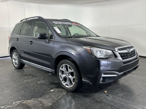 Used 2018 Subaru Forester 2.5i Touring w/ Popular Package #3B image 3