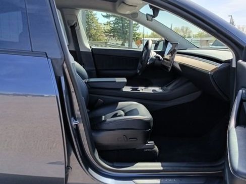 Used 2022 Tesla Model Y Performance AWD/4WD image 26