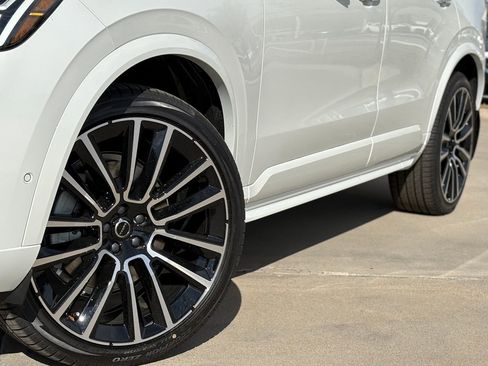 New 2026 Volvo XC90 B6 Ultra w/ Protection Package Premier image 9