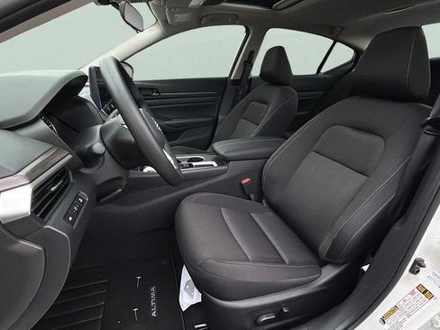 New 2026 Nissan Altima 2.5 SV FWD image 12