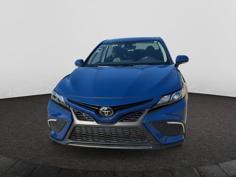 Used 2024 Toyota Camry SE FWD image 2