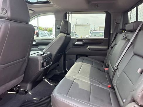 Used 2024 Chevrolet Silverado 2500 LTZ w/ LTZ Convenience Package AWD/4WD image 29