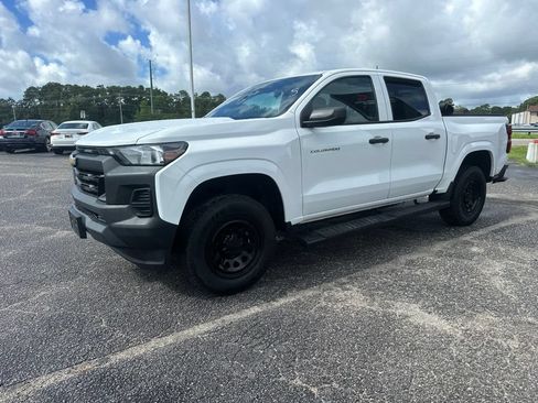 Used 2023 Chevrolet Colorado W/T w/ WT Convenience Package II RWD image 7