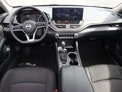 Certified 2024 Nissan Altima 2.5 SV w/ SV Premium Package image 12