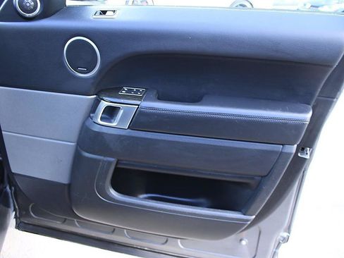 Used 2018 Land Rover Range Rover Sport HSE AWD/4WD image 20