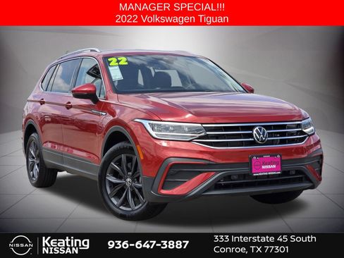 Used 2022 Volkswagen Tiguan SE AWD/4WD image 1