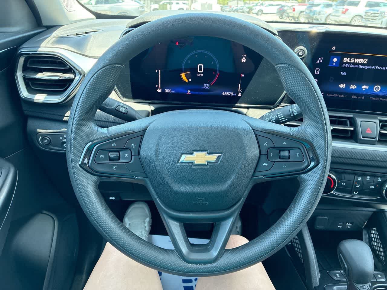 Used 2024 Chevrolet TrailBlazer LS w/ LS Convenience Package FWD image 11