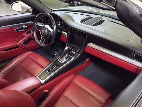 Used 2017 Porsche 911 Carrera AWD/4WD image 14
