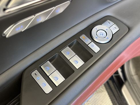 Used 2025 Genesis GV80 3.5T Prestige AWD/4WD image 27
