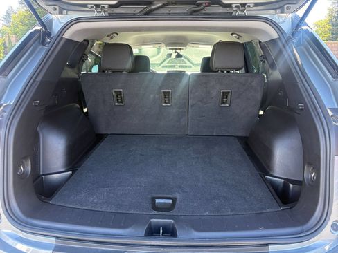 Used 2025 Chevrolet Blazer LT FWD image 33