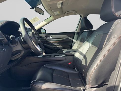 Used 2019 Nissan Altima 2.5 SR image 17