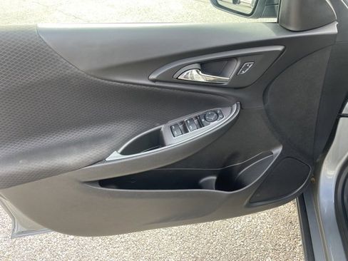 Used 2024 Chevrolet Malibu LT image 9