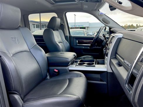 Used 2011 RAM 2500 Laramie image 20