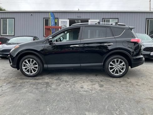 Used 2017 Toyota RAV4 Limited w/ Advanced Technology Package FWD image 5