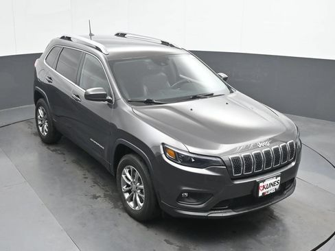 Used 2021 Jeep Cherokee Latitude Lux w/ Comfort/Convenience Group AWD/4WD image 37