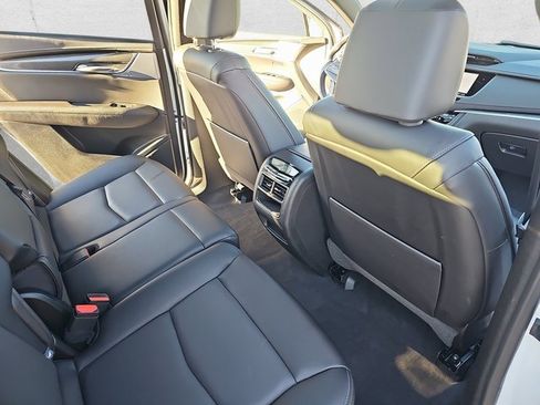 Used 2025 Cadillac XT5 Sportv w/ Technology Package image 11