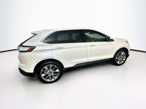 Used 2017 Ford Edge Titanium w/ Equipment Group 302A FWD image 10