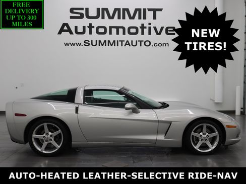 Used 2005 Chevrolet Corvette Coupe w/ Preferred Equipment Group RWD image 1