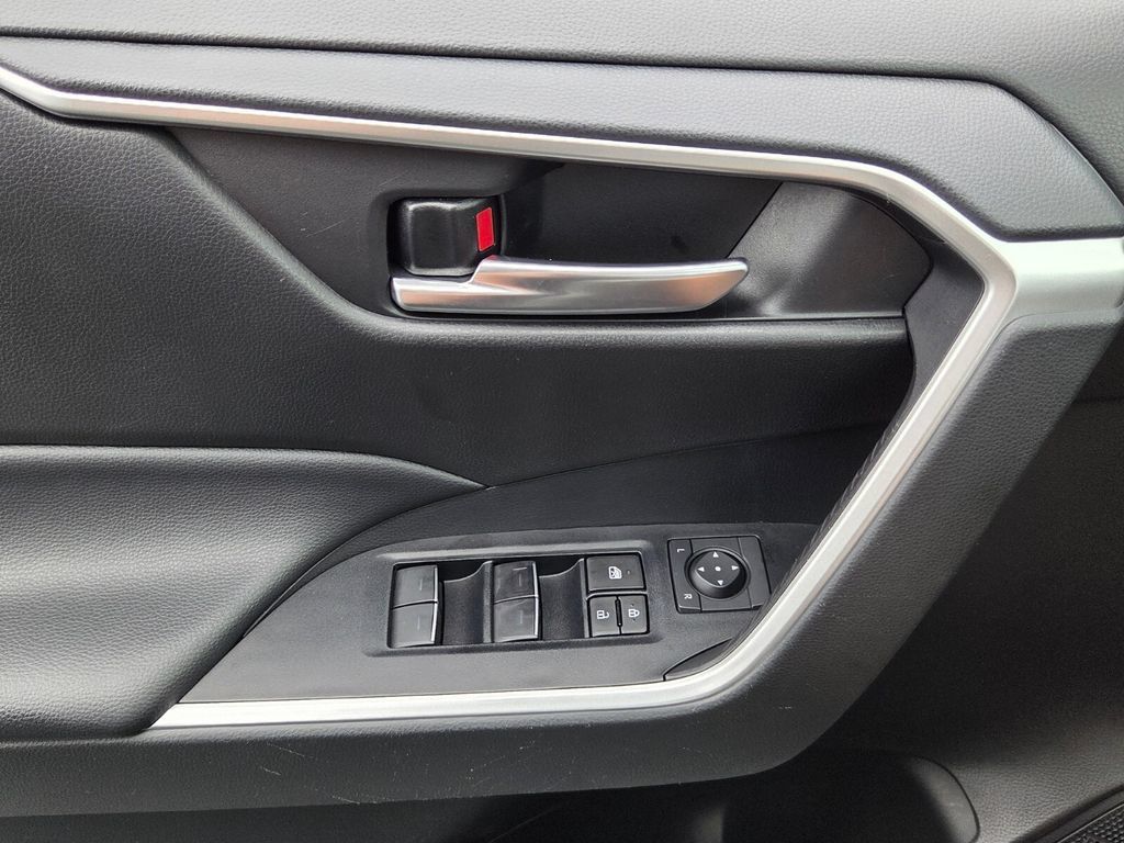 Certified 2023 Toyota RAV4 XLE w/ Convenience Package FWD image 28