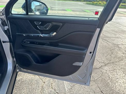 Used 2020 Lincoln Corsair AWD w/ Equipment Group 101A image 32