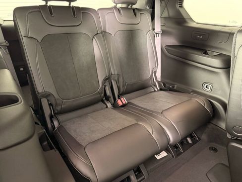 New 2025 Jeep Grand Cherokee L Laredo AWD/4WD image 28