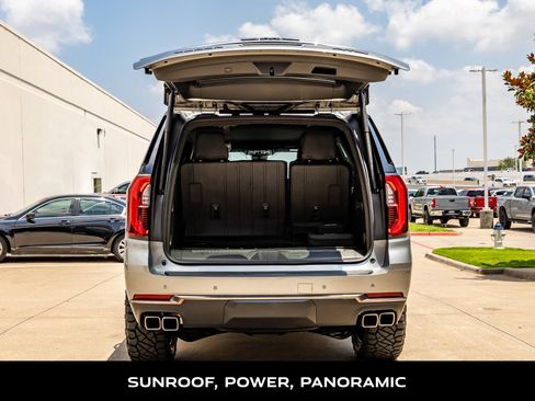 Used 2026 GMC Yukon AT4 Ultimate w/ LPO, Floor Liner Package AWD/4WD image 9