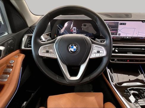 Used 2024 BMW X7 xDrive40i AWD/4WD image 6