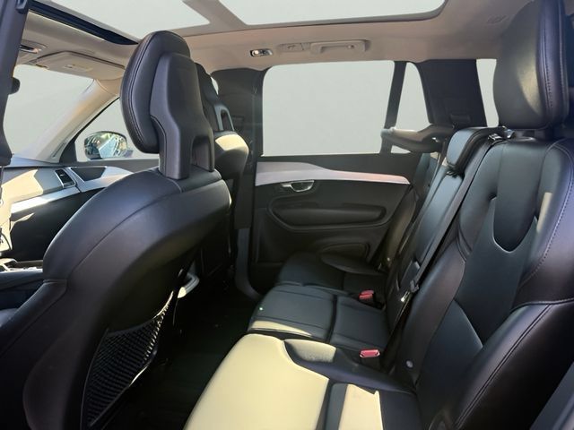 Used 2018 Volvo XC90 T5 Momentum w/ Protection Package Premier AWD/4WD image 13