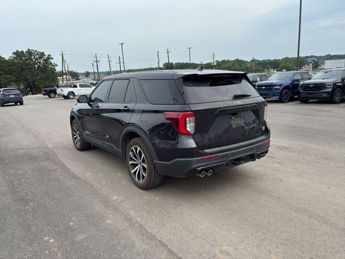 Used 2022 Ford Explorer ST AWD/4WD image 2