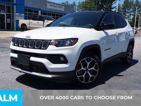 Used 2025 Jeep Compass Limited AWD/4WD image 3