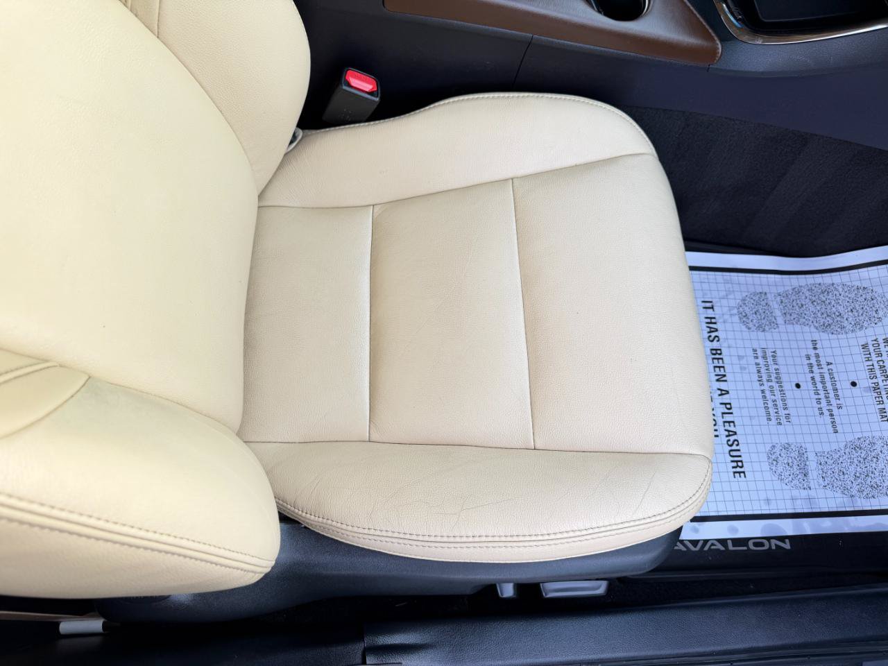 Used 2016 Toyota Avalon XLE Premium FWD image 44