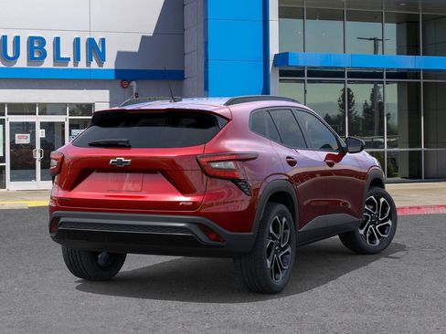 New 2026 Chevrolet Trax RS w/ Sunroof Package image 5