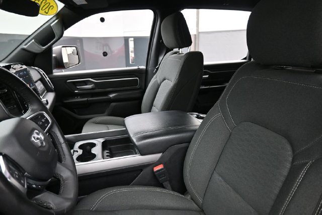 Used 2025 RAM 1500 Big Horn AWD/4WD image 17