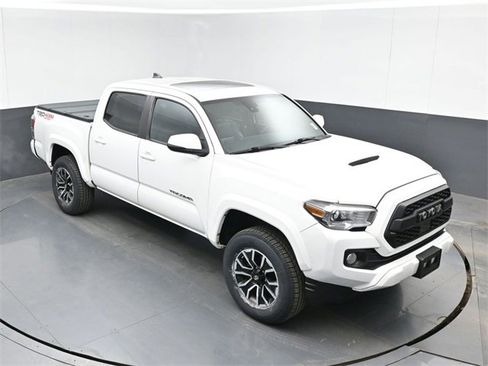 Used 2020 Toyota Tacoma TRD Sport w/ TRD Premium Sport Package image 36