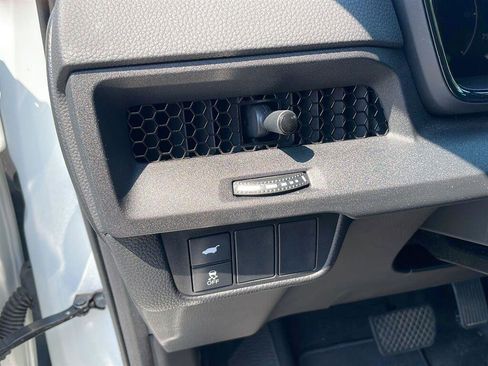 Used 2025 Honda CR-V Sport-L image 17