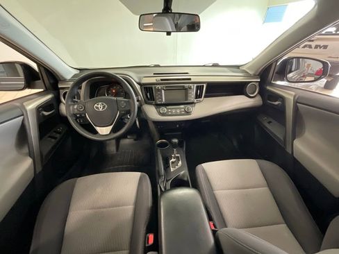 Used 2015 Toyota RAV4 XLE AWD/4WD image 8