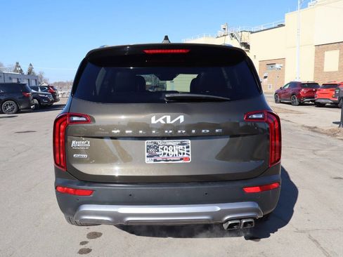 Used 2022 Kia Telluride S image 11