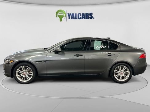 Used 2017 Jaguar XE Premium AWD/4WD image 2