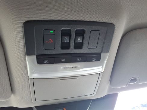 Used 2022 Nissan Pathfinder SL w/ SL Premium Package image 21