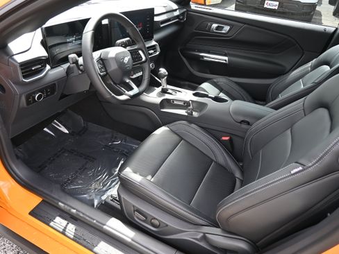 New 2026 Ford Mustang GT Premium w/ GT Performance Package RWD image 14