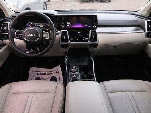 Used 2023 Kia Sorento EX image 23