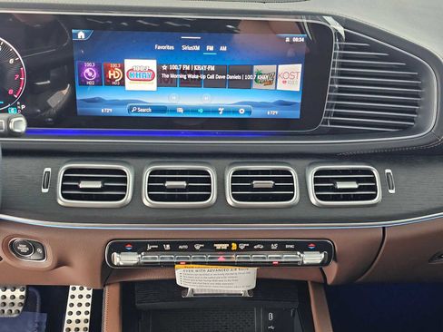 New 2026 Mercedes-Benz GLS 580 4MATIC image 29