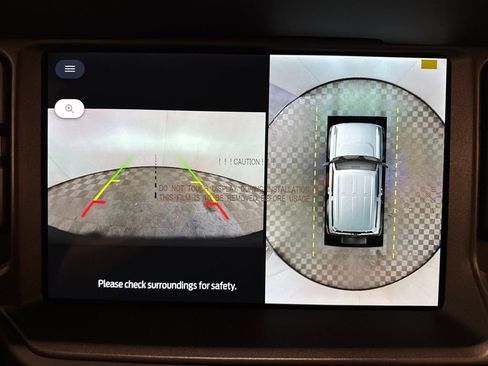 New 2025 Ford Bronco Badlands image 9