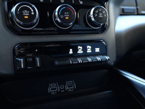 Used 2025 RAM 1500 Big Horn RWD image 22