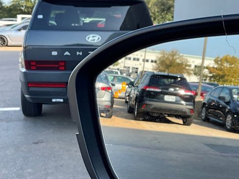 Used 2024 Nissan Pathfinder SV image 21