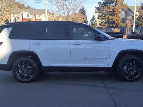 New 2025 Jeep Grand Cherokee L Limited w/ Trailer Tow Package image 2