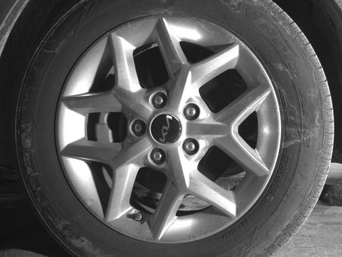 Used 2025 Kia Soul LX w/ LX Technology Package FWD image 14