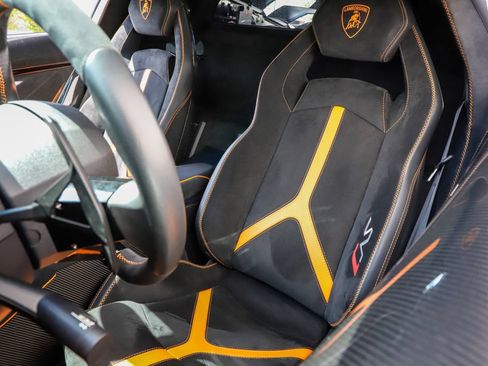 Used 2019 Lamborghini Aventador SVJ AWD/4WD image 46